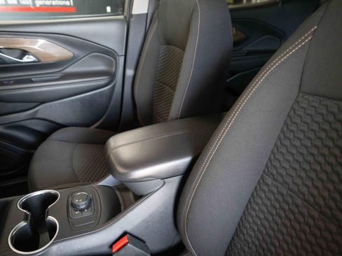 Used 2021 GMC Terrain SLE w/ Elevation Edition FWD image 10