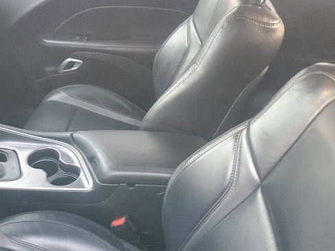 Used 2018 Dodge Challenger GT w/ Blacktop Package image 15