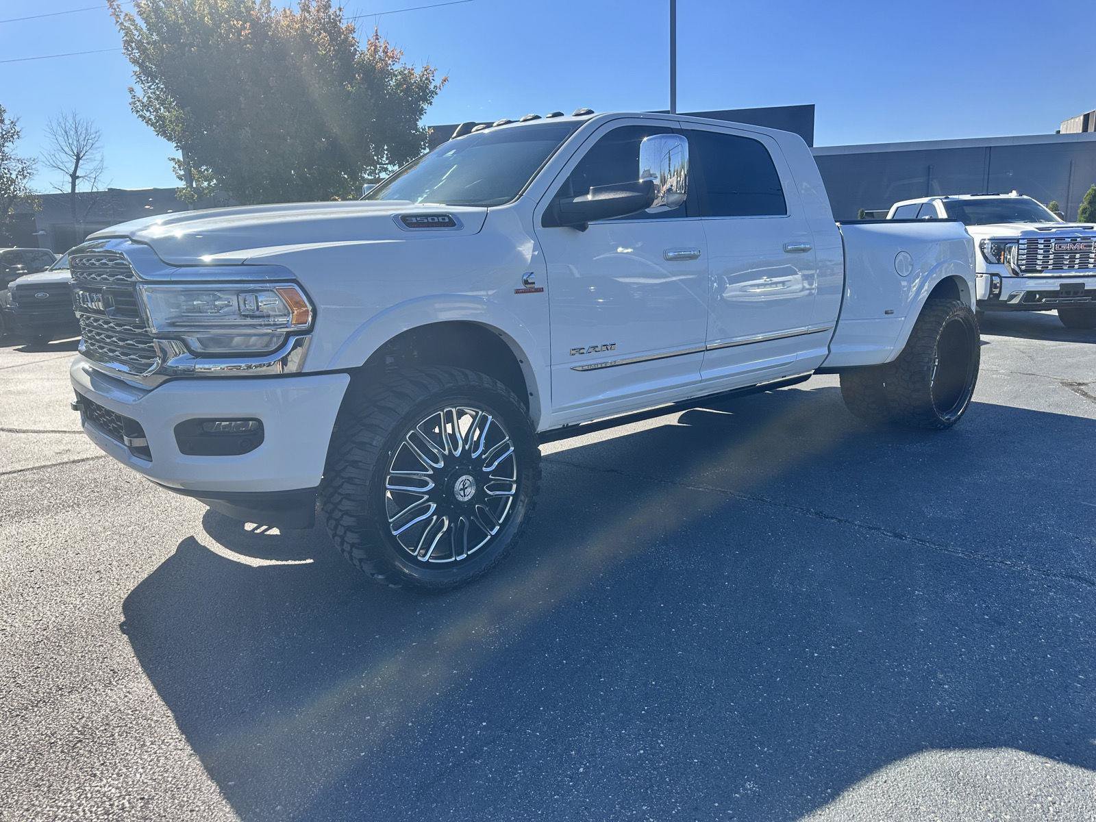 Used 2020 RAM 3500 Limited AWD/4WD image 16