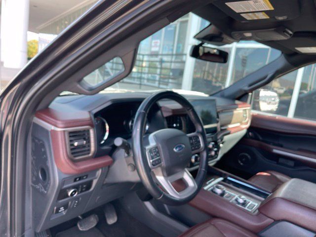 Used 2023 Ford Expedition Limited AWD/4WD image 7