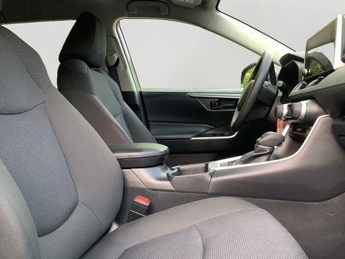 Used 2025 Toyota RAV4 LE image 12