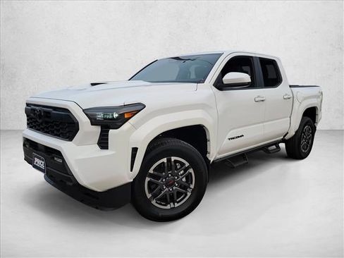 Used 2024 Toyota Tacoma TRD Sport image 1