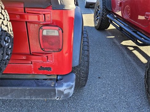 Used 2002 Jeep Wrangler X image 18