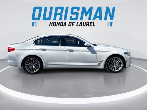 Used 2017 BMW 530i xDrive image 9