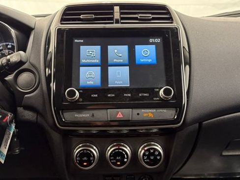Used 2025 Mitsubishi Outlander Sport ES AWD/4WD image 34