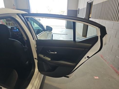 Certified 2022 Nissan Sentra SR w/ Electronics Package image 20