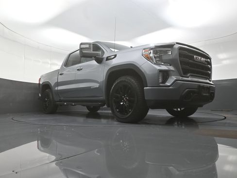 Used 2020 GMC Sierra 1500 Elevation w/ Elevation Value Package AWD/4WD image 9
