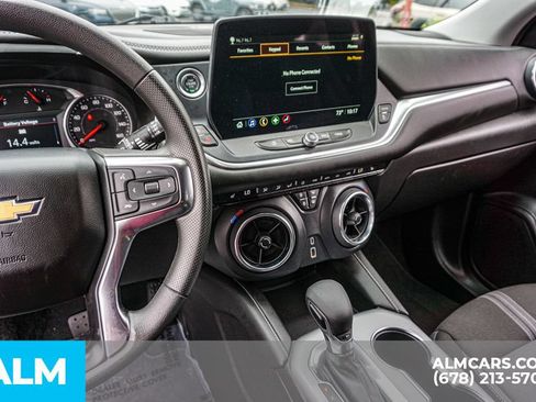 Used 2025 Chevrolet Blazer LT FWD image 31