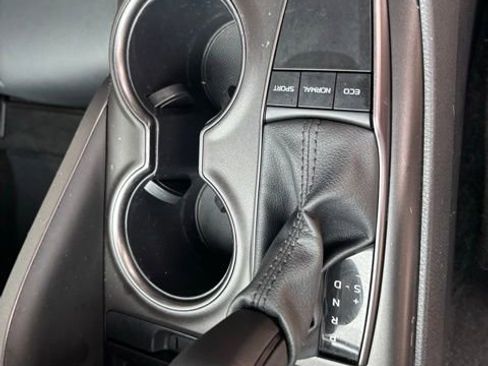 Used 2024 Toyota Camry SE FWD image 19
