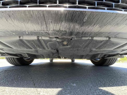 Used 2017 Toyota Camry SE w/ Moonroof Package image 63