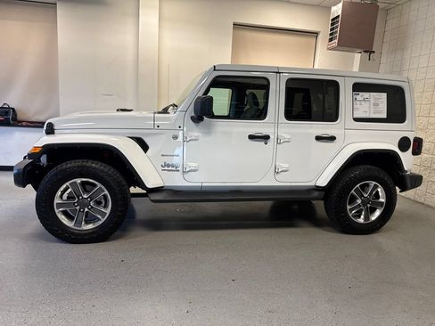 Used 2021 Jeep Wrangler Unlimited Sahara AWD/4WD image 40