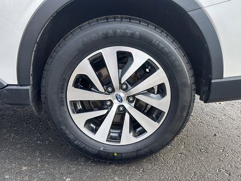 Used 2021 Subaru Outback Premium image 38