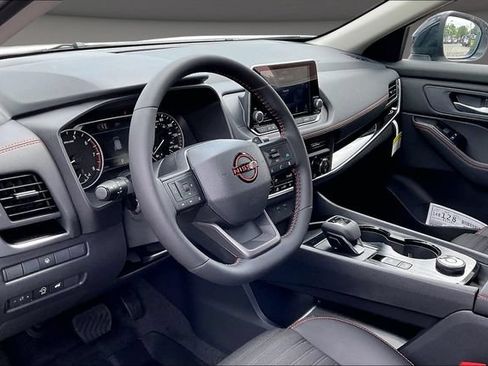 New 2026 Nissan Rogue SV w/ Rock Creek Premium Package AWD/4WD image 7