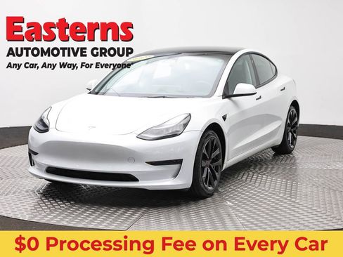 Used 2023 Tesla Model 3 Standard Range RWD image 1