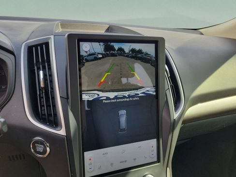 Certified 2024 Ford Edge SEL w/ Convenience Package image 18