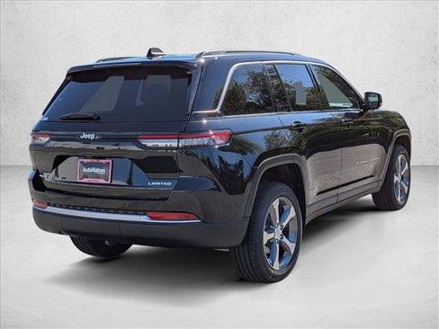 New 2026 Jeep Grand Cherokee Limited AWD/4WD image 2
