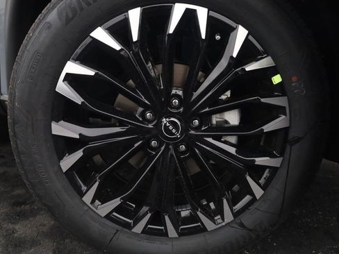 New 2026 Nissan Rogue SV AWD/4WD image 2