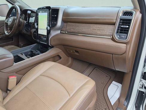 Used 2022 RAM 3500 Limited AWD/4WD image 18