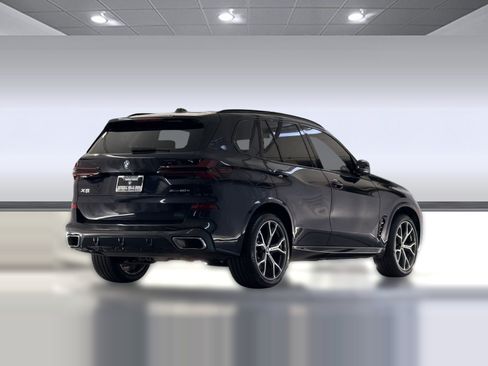 Used 2024 BMW X5 xDrive50e w/ M Sport Package AWD/4WD image 8