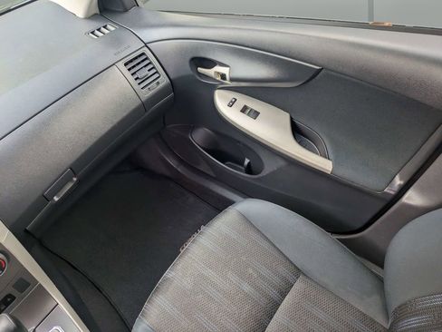 Used 2012 Toyota Corolla S FWD image 15