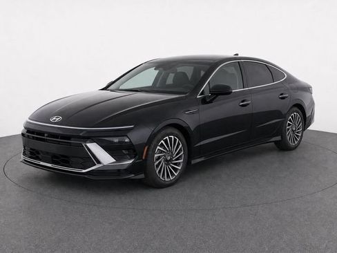 Used 2025 Hyundai Sonata Limited FWD image 9