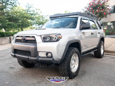 Used 2011 Toyota 4Runner SR5 image 3