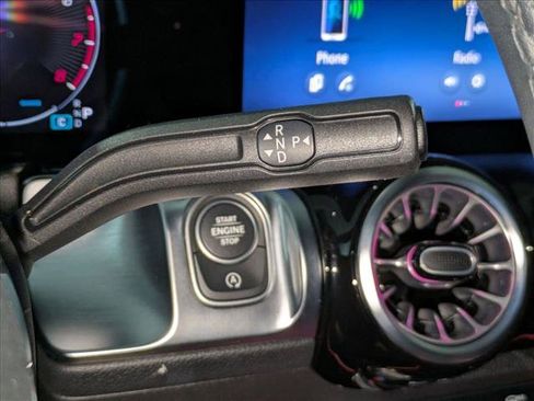 Used 2025 Mercedes-Benz GLB 250 image 15