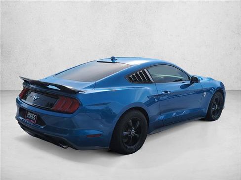 Used 2020 Ford Mustang Coupe RWD image 5