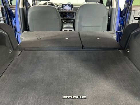Used 2023 Nissan Rogue SV image 27
