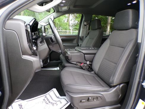 Used 2024 Chevrolet Silverado 1500 LT AWD/4WD image 13