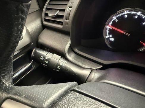 Used 2021 Toyota 4Runner Limited image 25