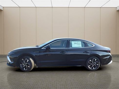 Certified 2025 Hyundai Sonata SEL image 4