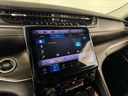 Used 2021 Jeep Grand Cherokee L Limited image 24