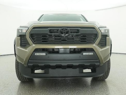 New 2026 Toyota Tacoma TRD Off-Road w/ TRD Off Road Premium Package AWD/4WD image 16