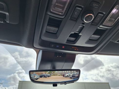 Used 2023 GMC Yukon Denali Ultimate w/ LPO, Floor Liner Package image 13