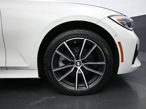 Used 2022 BMW 330i xDrive Sedan w/ Driving Assistance Package image 10