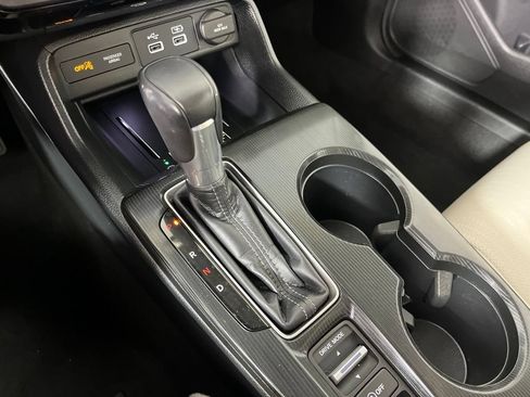 Certified 2024 Honda Civic Touring image 32