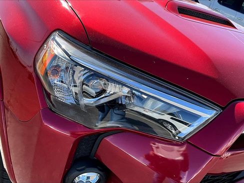 Used 2023 Toyota 4Runner TRD Off-Road Premium image 32