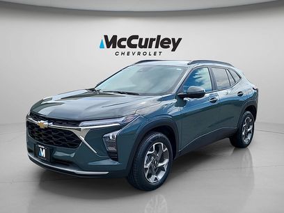 Used 2025 Chevrolet Trax LT