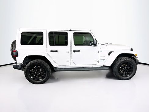 Used 2024 Jeep Wrangler Sahara w/ Technology Group image 9