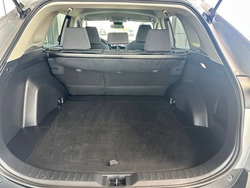Used 2025 Toyota RAV4 XLE AWD/4WD image 18