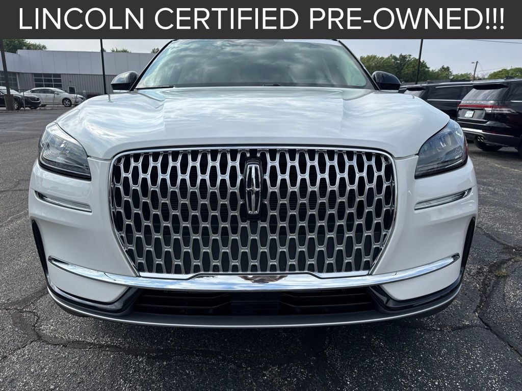 Used 2023 Lincoln Corsair FWD image 4