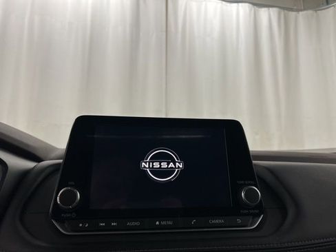 Used 2023 Nissan Rogue SV w/ SV Premium B Package AWD/4WD image 13