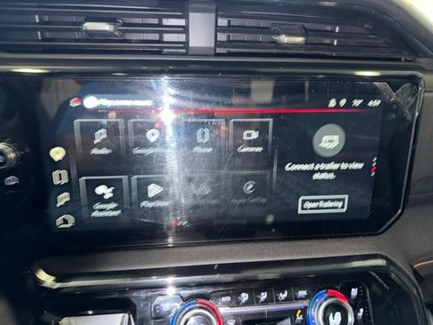 Used 2024 GMC Sierra 2500 AT4 w/ AT4 Premium Plus Package AWD/4WD image 50