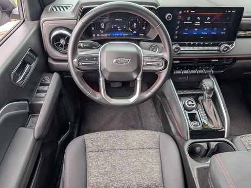 Used 2024 Chevrolet Colorado Z71 w/ Z71 Convenience Package 2 image 7