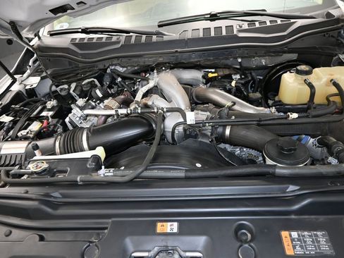 Used 2021 Ford F250 Lariat w/ Lariat Ultimate Package AWD/4WD image 27