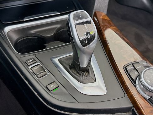 Used 2014 BMW 428i xDrive Convertible image 18