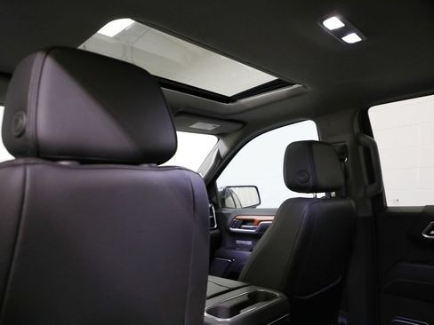 Certified 2023 GMC Sierra 1500 Denali w/ Denali Reserve Package AWD/4WD image 7
