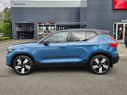 Used 2023 Volvo XC40 Recharge Ultimate w/ Protection Package Premier AWD/4WD image 8