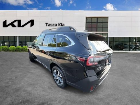 Used 2020 Subaru Outback Limited image 2